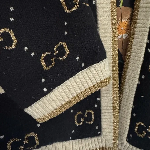 Gucci Black & Cream GG Logo Knit Open-Front Jacket - Picture 4 of 10